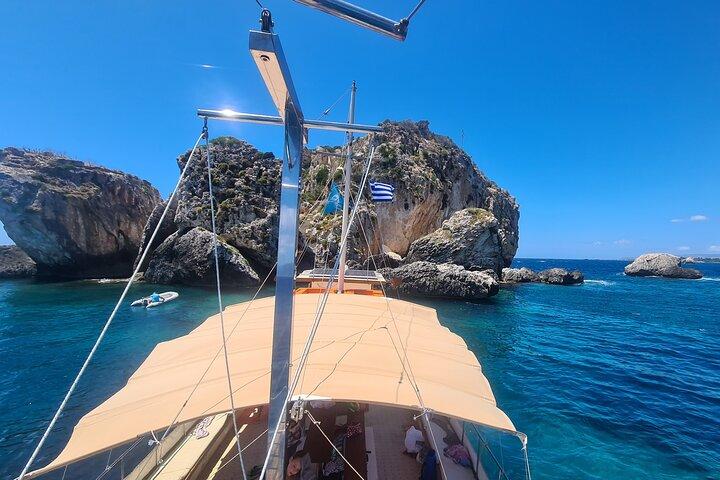 "Dreamy cruise"Daily Cruise from Argostoli harbour with a traditional Greek boat
