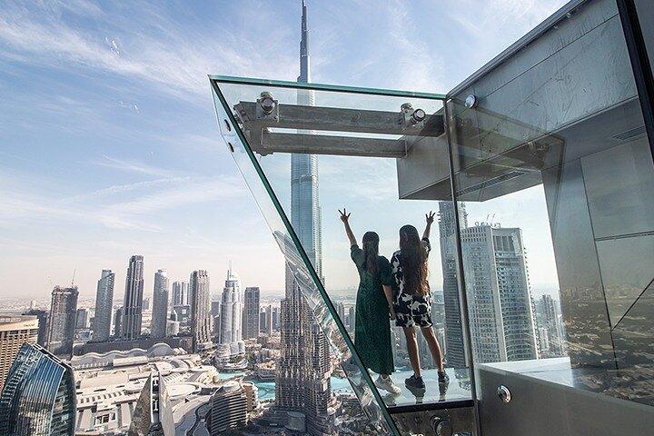 Sky Views Dubai Tour