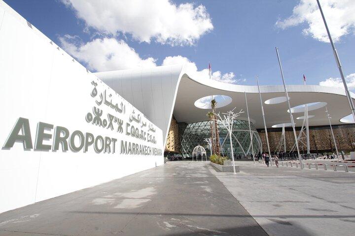 Private Transfer: Marrakech to Casablanca City