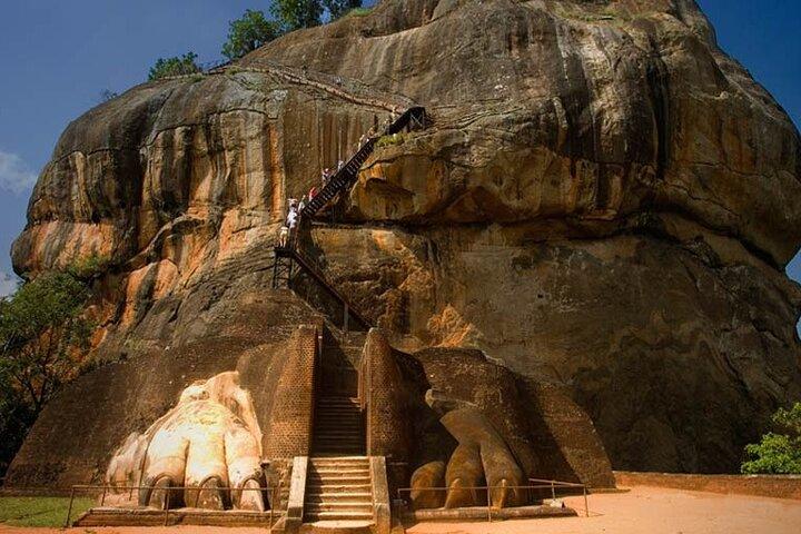 Sigiriya Rock and Village Experience from Colombo,Negombo or Kandy