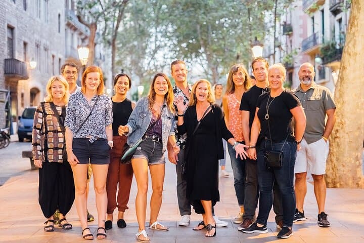 Barcelona Tapas and Wine Private Walking Tour