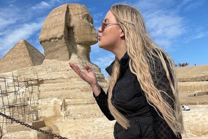 8-Hours Cairo Private Tours Giza Pyramids ,Egyptian Museum Local Bazaars