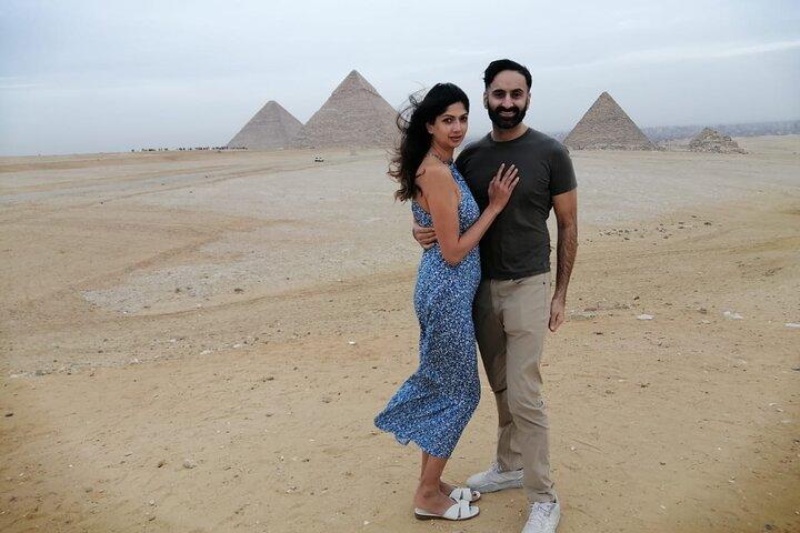 Cairo layover to Giza pyramids and Egyptian museum