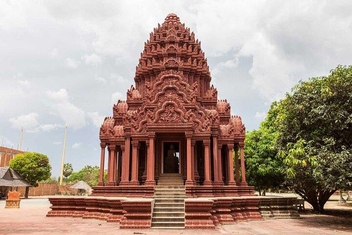 Oudong Temples & Phnom Prasith Private Tour from Phnom Penh