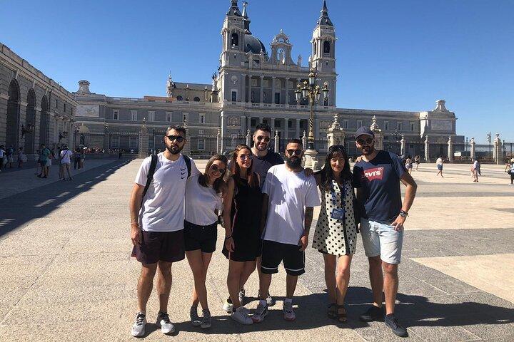 Private Walking Tour to Royal Palace and Old Town of Madrid