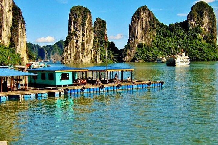Full-Day Tour of Halong Bay Vietnam
