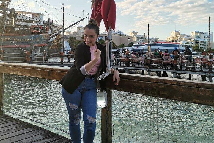 PirateGalleon in Cancún Pirate Show & Dinner& Open Bar by couples