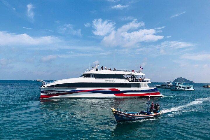 Shared Transfer from Phuket to Koh Tao by Coach and Catamaran
