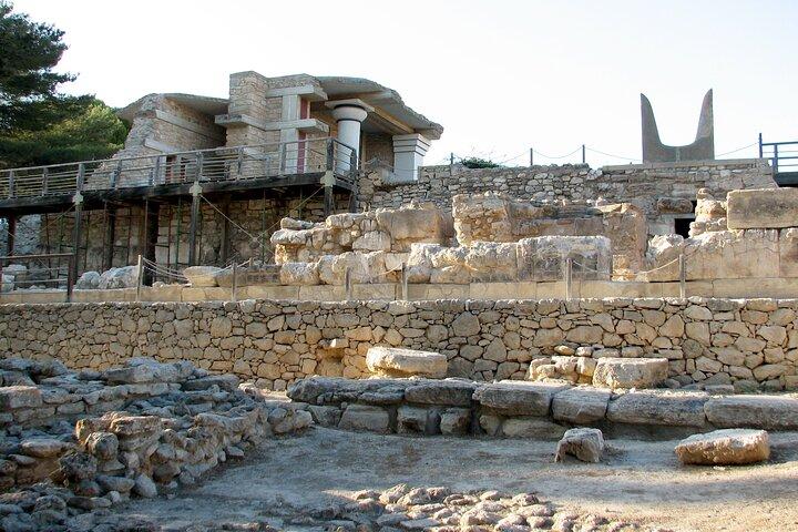 Knossos & Heraklion Tour with Professional Certified Guide