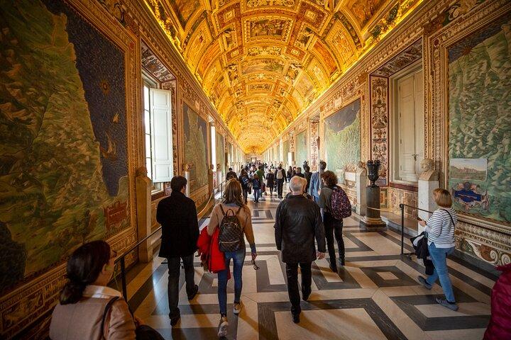 Mamma Mia! Skip-the-Line Vatican & Sistine Chapel Tour w Kid-Friendly Activities