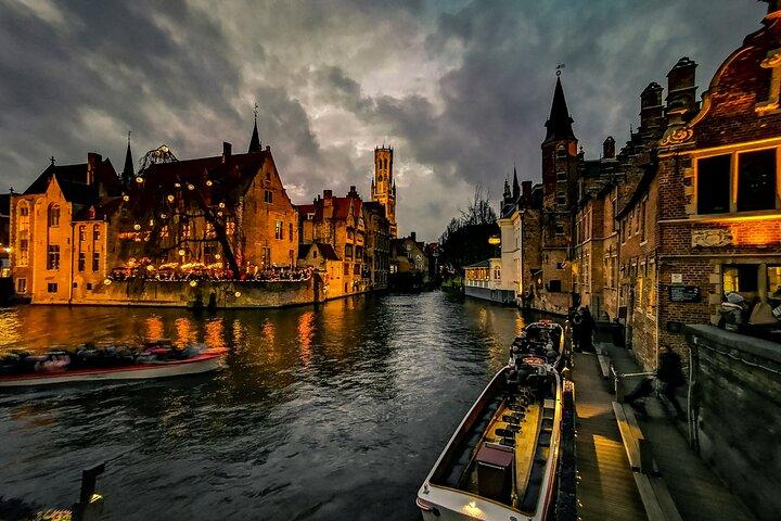 Bruges Scavenger Hunt & Highlights Self-Guided Walking Tour