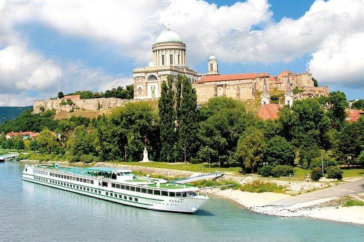 Private Budapest Danube Bend Tour Lunch and Cruise