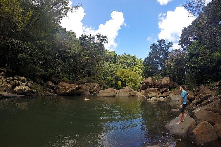 Private El Yunque Waterslides and Luquillo Beach Tour