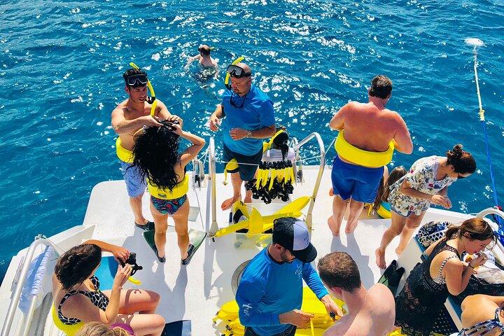 All Inclusive Beach and Snorkel Boat Tour to Icacos Island