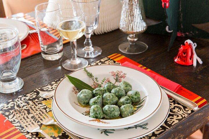 Dining Experience at a local's Home in Isola Rizza with Show Cooking