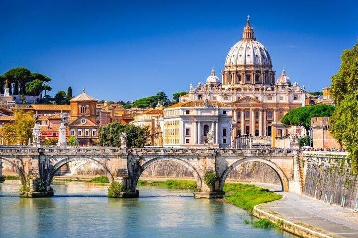 Colosseum, Vatican Museums plus other spots 2 Days Private Tour