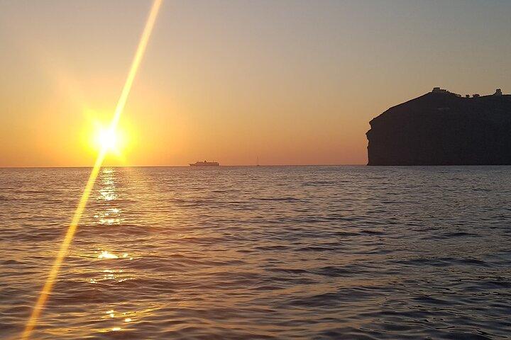 Santorini 5 Hours Private Day Or Sunset Tour with Bbq and Drinks
