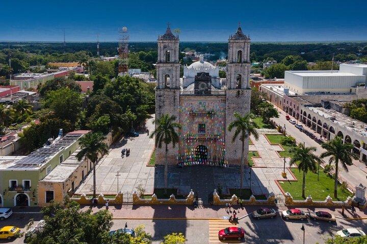 Chichen Itza + Cenote Suytun & Cenote Ik Kil + Valladolid