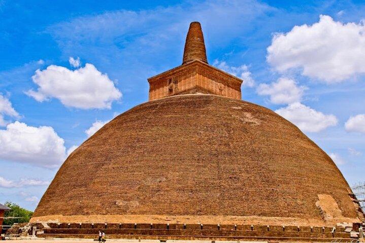 One Day Tour - Sacred city of Anuradhapura & Sacred city of Mihintale. (Sunset)