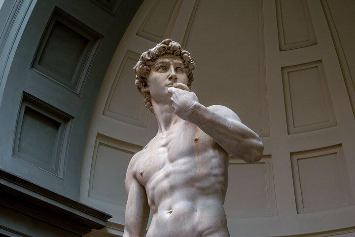 Florence in one day with a localGuide: David-City walk-Uffizi