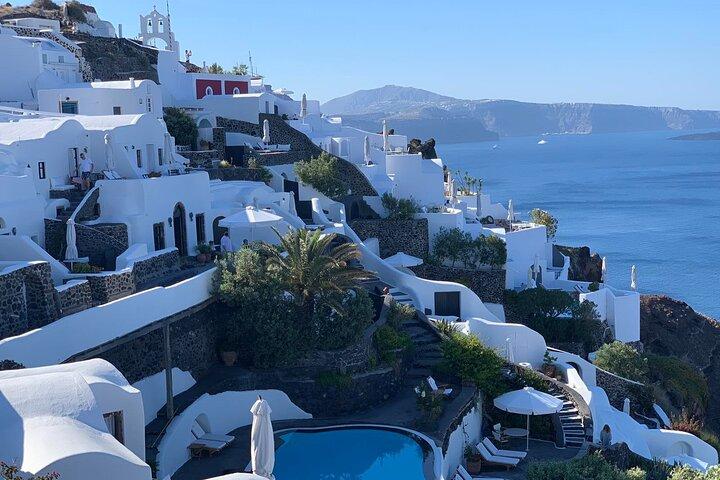 Private Santorini Half Day Highlights 4-Hour Tour & Native Driver