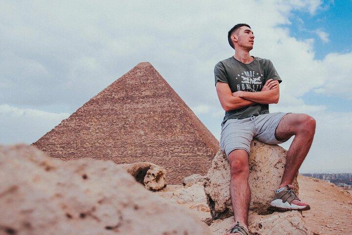 Tour to Pyramids, the Egyptian Museum and Sound & Light Show