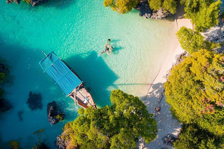 Safari Blue Experience - Unforgettable Day Out At Kwale Island