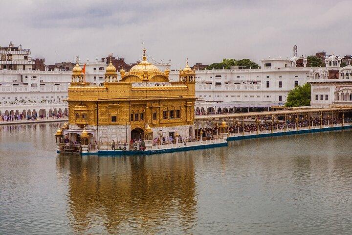 Amritsar Tour (Golden Temple, Jallianwala Bagh & Wagah Border)