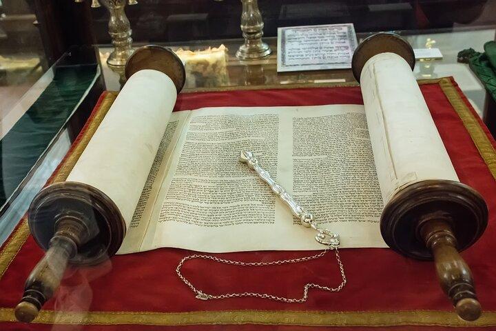 Prague Synagogues and Jewish Quarter Private Walking Tour