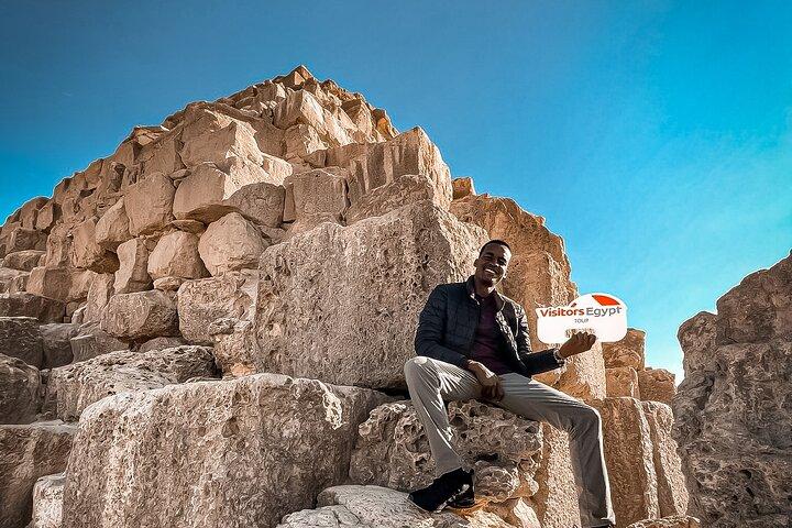 Private Tour at Giza Pyramids & Sphinx