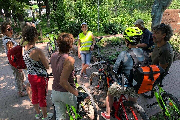 Chisinau Half Day Private Tour by Bike/eBike with Local Guide