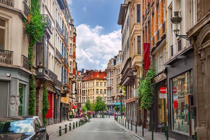 Brussels "Land of Comics": Street Art & Walking Tour