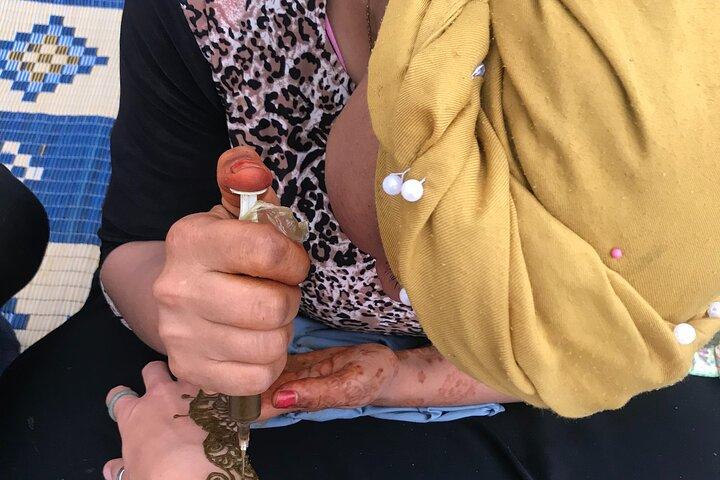 Traditional HENNA ART TATTOO with a local Amazigh henna artist