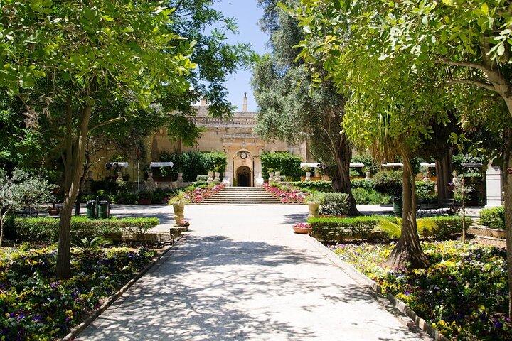 Rabat Mdina and San Anton Gardens Group Tour with St. Paul's Catacombs