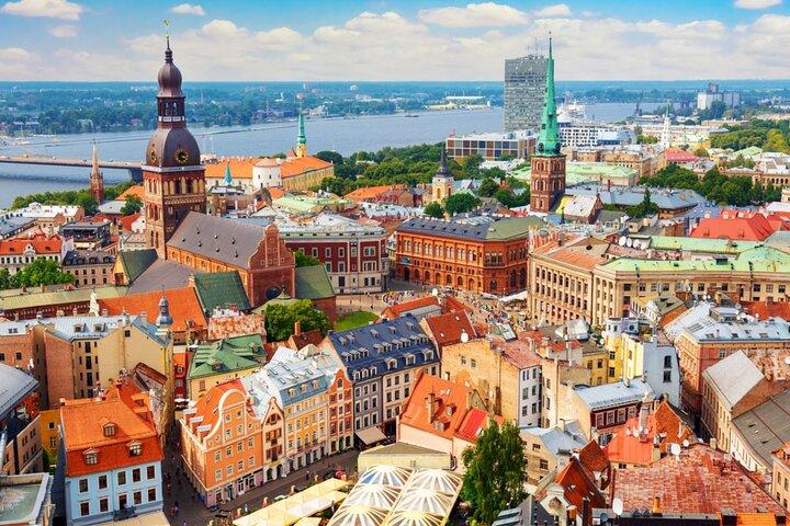 Riga Art Nouveau Secrets: Self-Guided Puzzle Walk