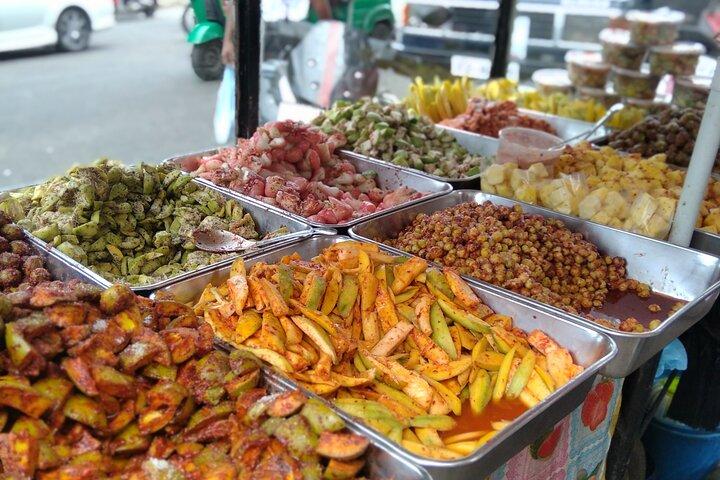 COLOMBO PRIVATE guideCITY TOUR WITH street food( All inclusive )