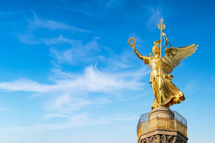 Brandenburg Gate and Berlin Off the Beaten Path Walking Tour