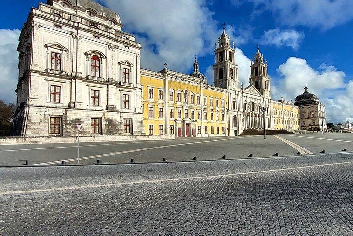 Private Tour in Óbidos, Mafra and The Silver Coast