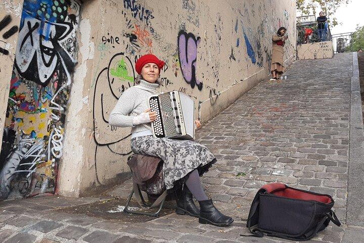Montmartre/Sacre-Coeur/Paris- Artistic & Bohemian Epicenter