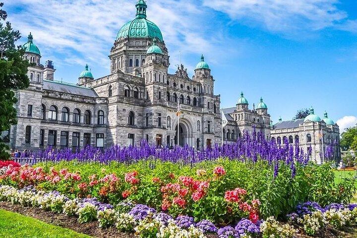 Victoria 1-Day Tour (Butchart Gardens /Victoria Downtown) English