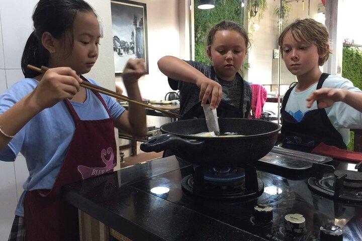 Hanoi Cooking Class and Market Tour