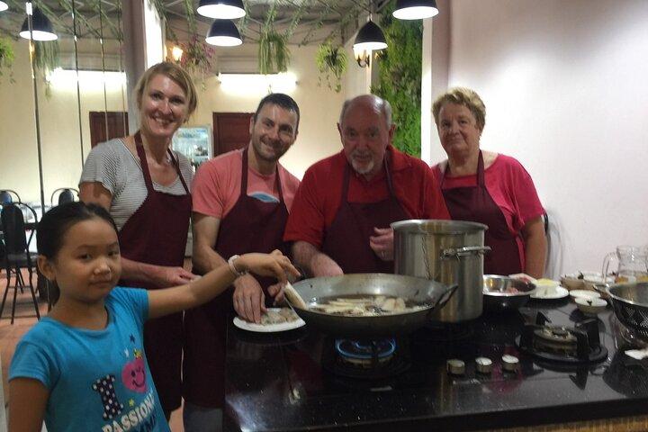Hanoi Cooking Class and Market Tour with Chef Tien