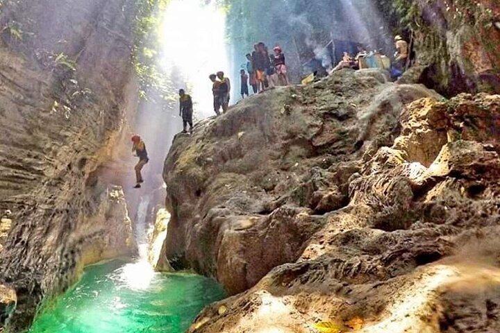 Canyoneering Cebu in Kawasan falls + meals + Cebu transfer option
