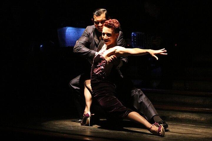 Aljibe Dinner Tango Show with Transfers