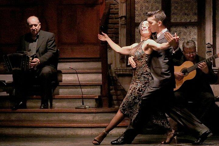 Aljibe Dinner Tango Show with Transfers