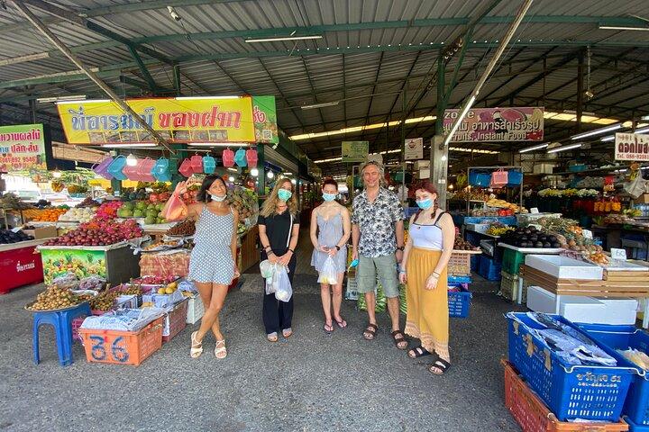 Authentic Thai Cooking Class & Local Market Experience