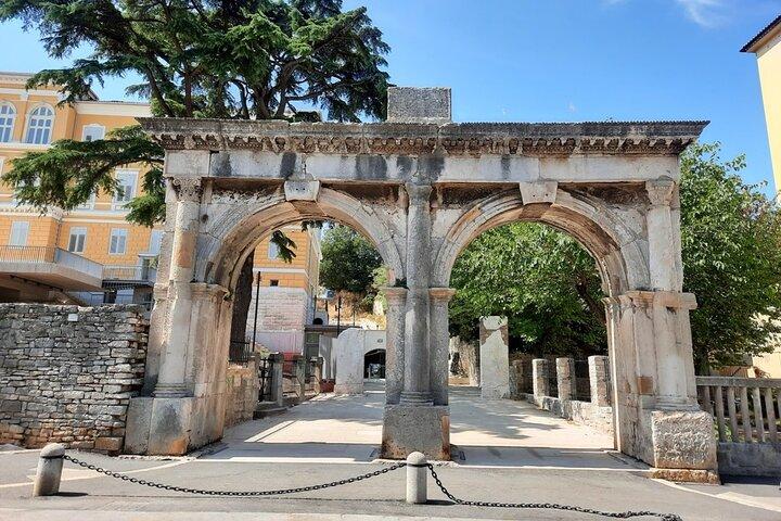 Pula Essentials Walking Tour