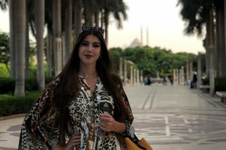 Tour To El Moez St. And Al Azhar Park With Dinner
