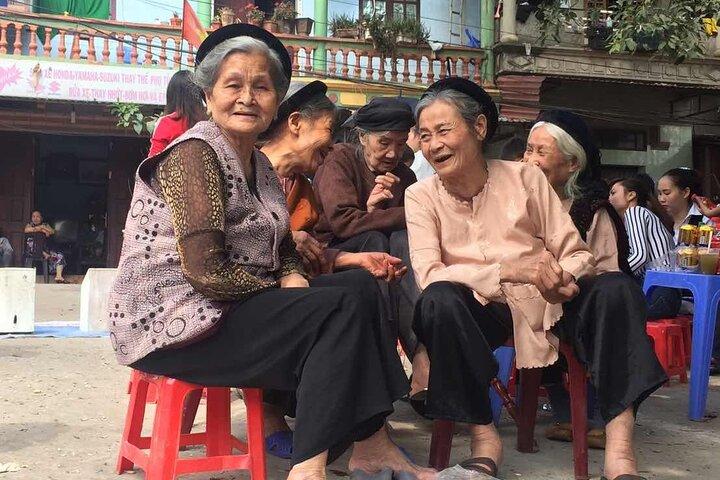 Hanoi Countryside Motorbike Tour: Red River Culture & Daily Life