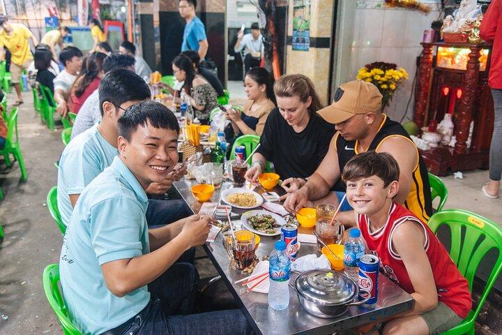Saigon Sightseeing & Street Food Tour By scooter with Student